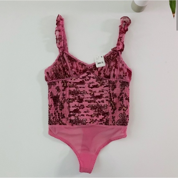 NWT Free People Weekend Plans Bodysuit - Size S - Picture 2 of 2